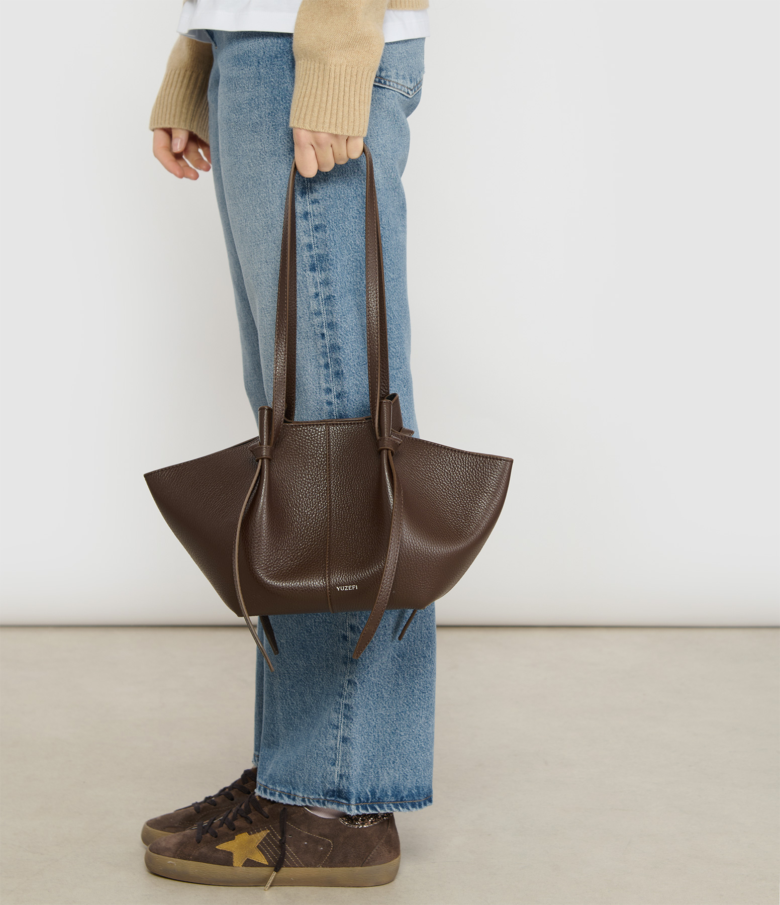 Espresso-coloured Grained Leather Mochi Bag