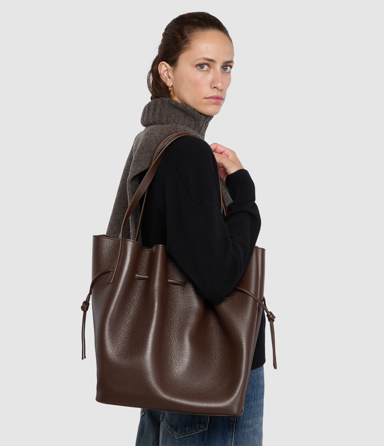 Espresso-coloured Grained Leather Scallop Tote Bag