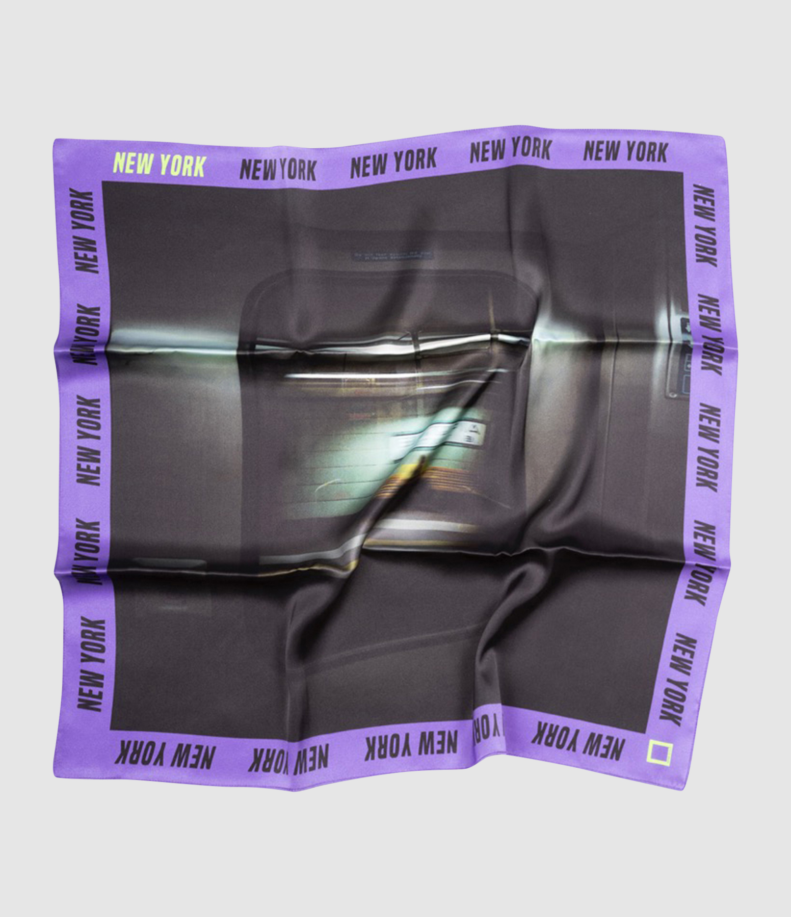 Foulard New York Carré 64x64