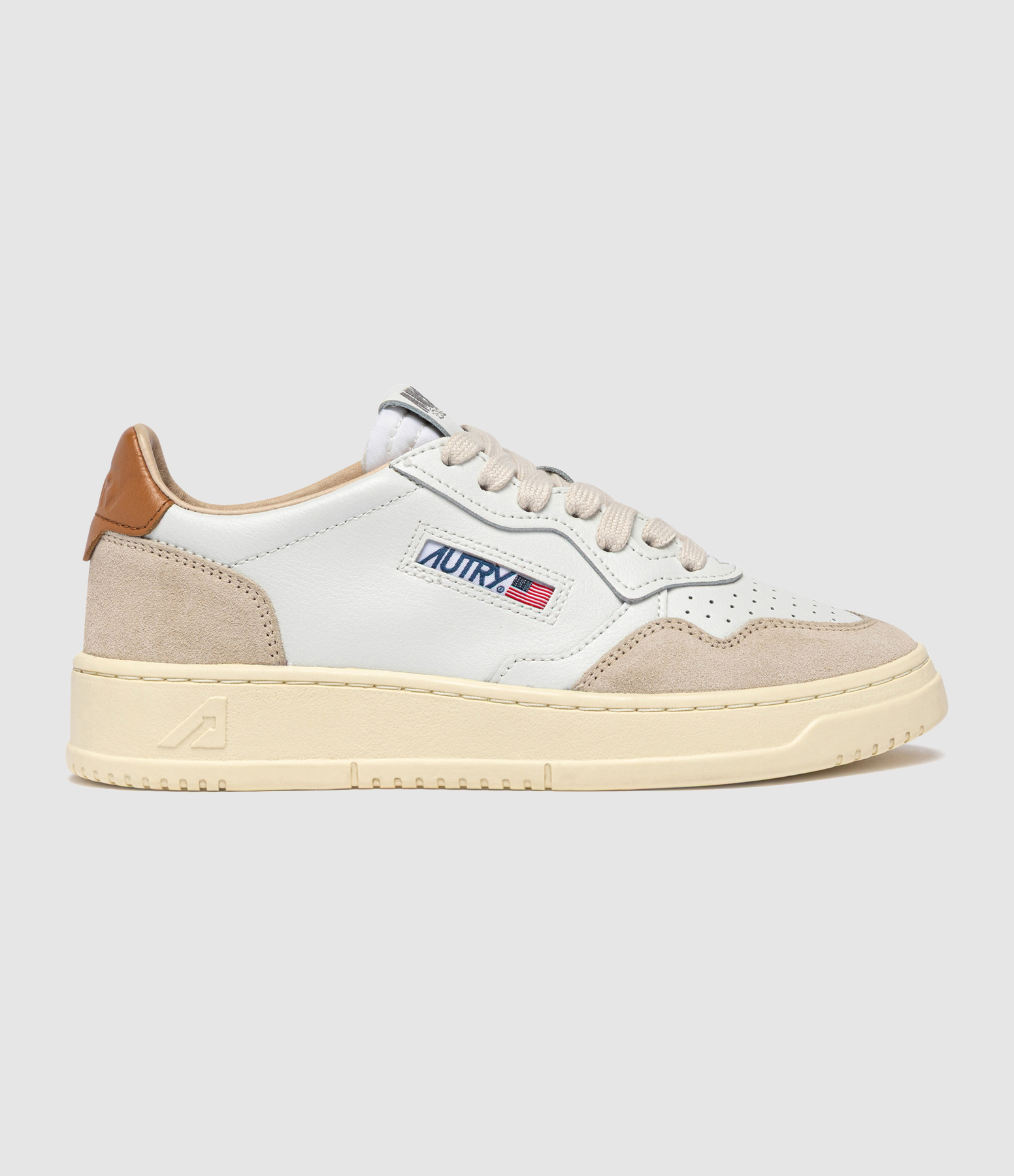 Baskets Homme Medalist Low Leat Suede White Lion