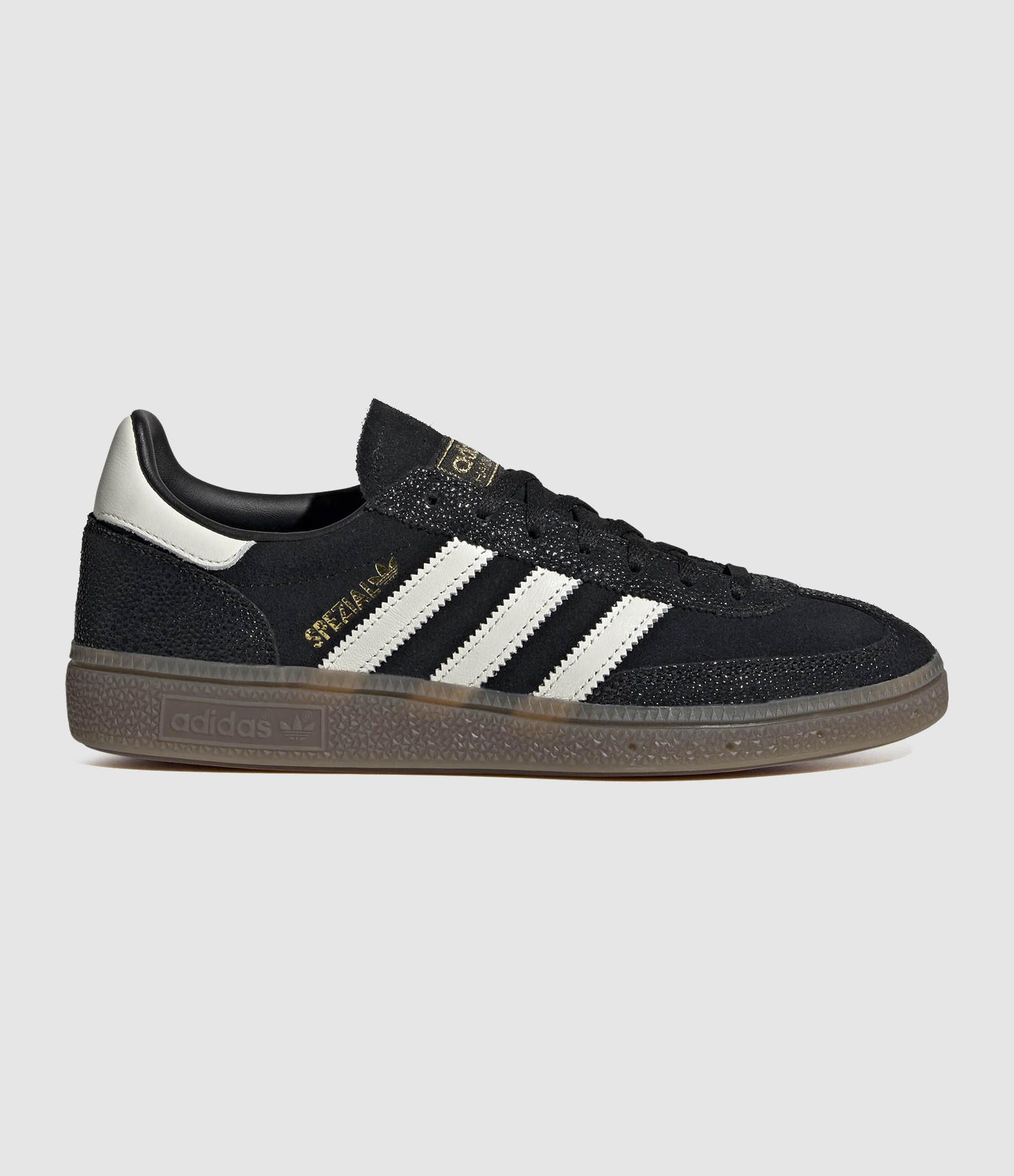 Baskets Spezial Core Black/Cloud White/Gold Met.