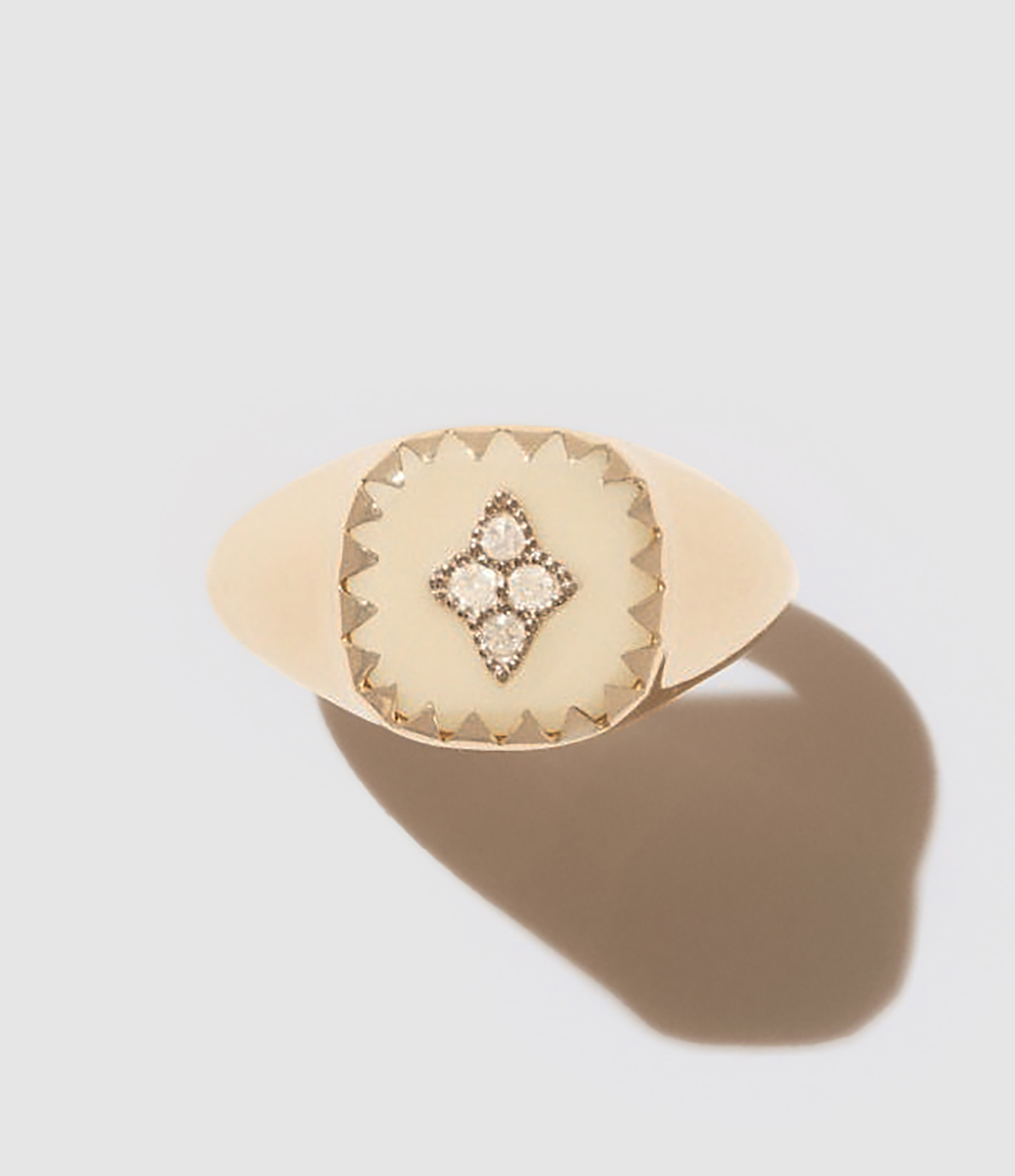 Bague Chevalière Pierrot Blanc