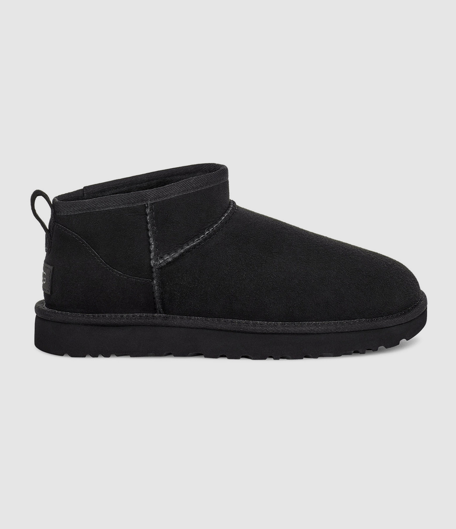 Boots Classic Ultra Mini Femme Noir