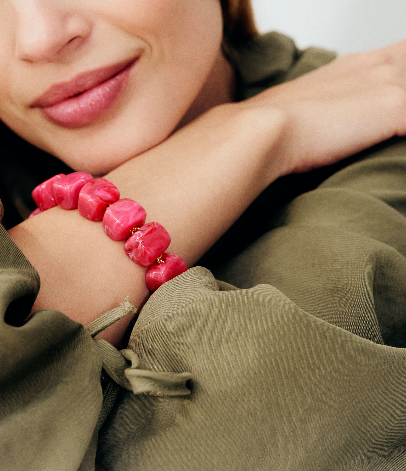 Bracelet Mini Organic Shaped Raspberry Marble