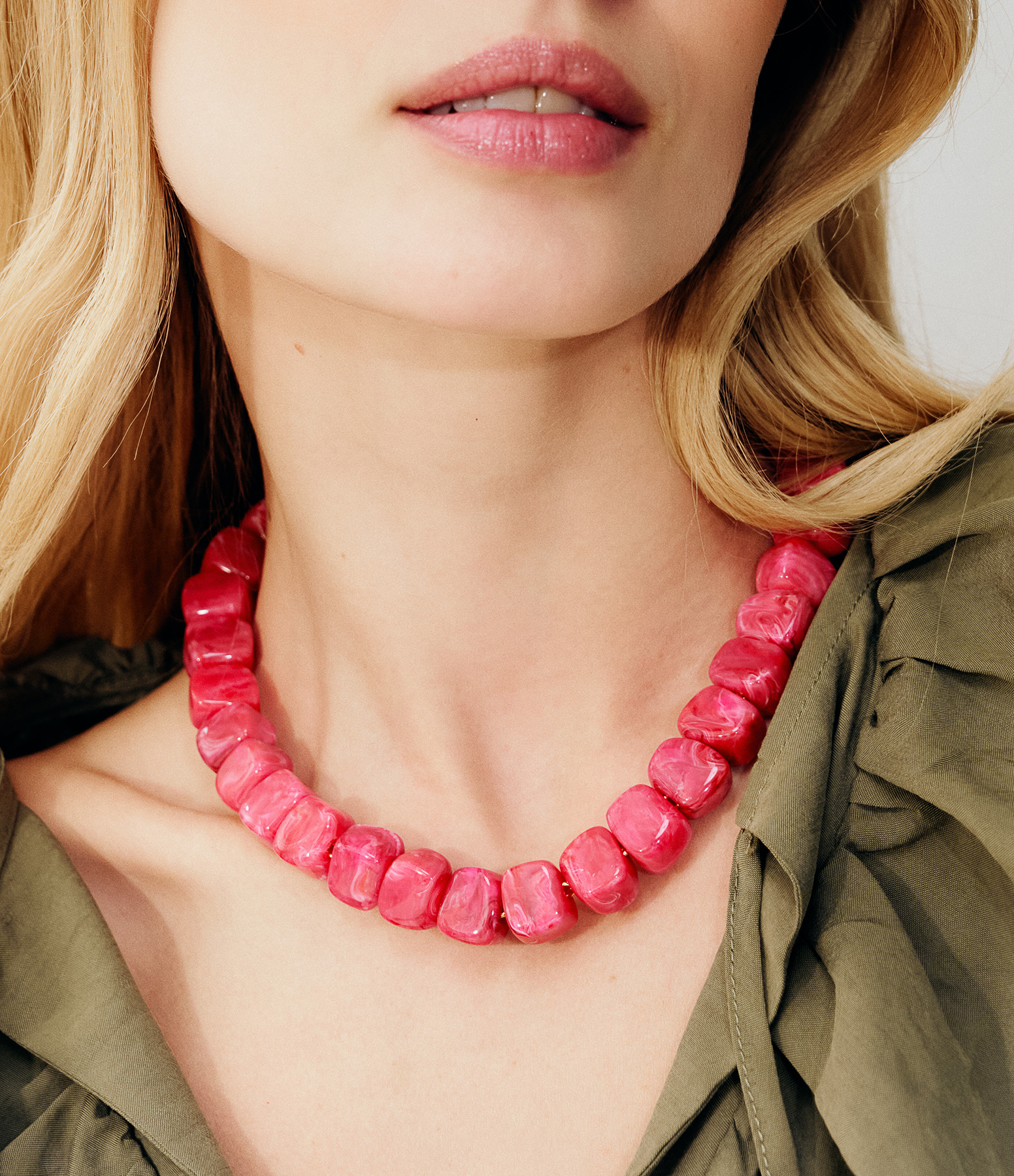 Collier Mini Organic Shaped Raspberry Marble