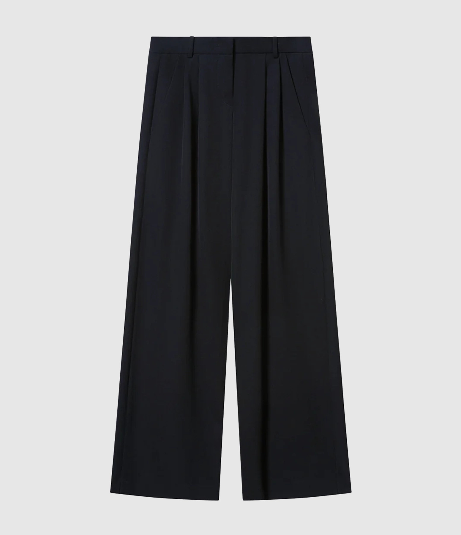 Pantalon Lyda Black, Défilé