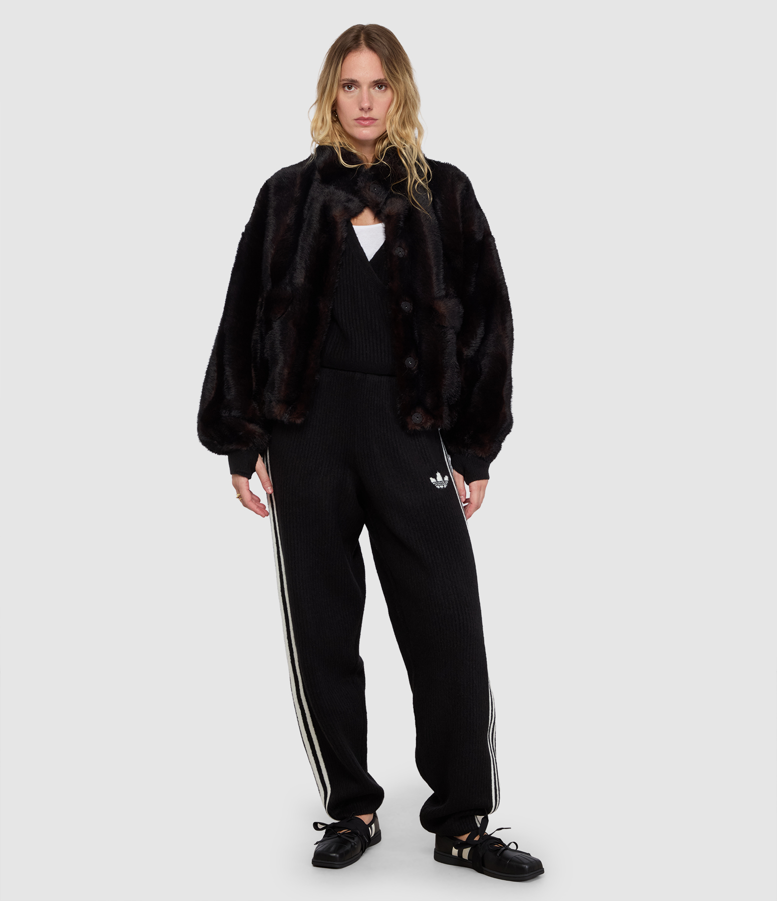 Jogging Knit Black, Capsule Jennie