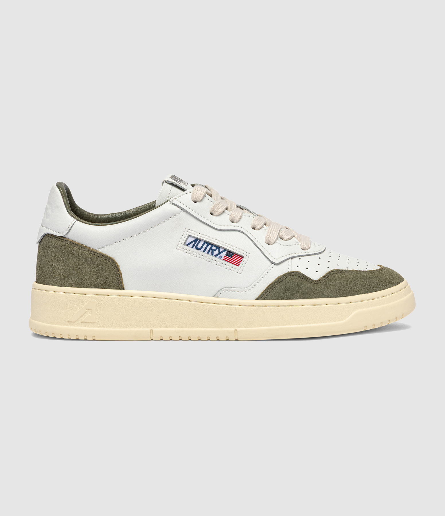 Baskets Homme Medalist White / Smoked Green