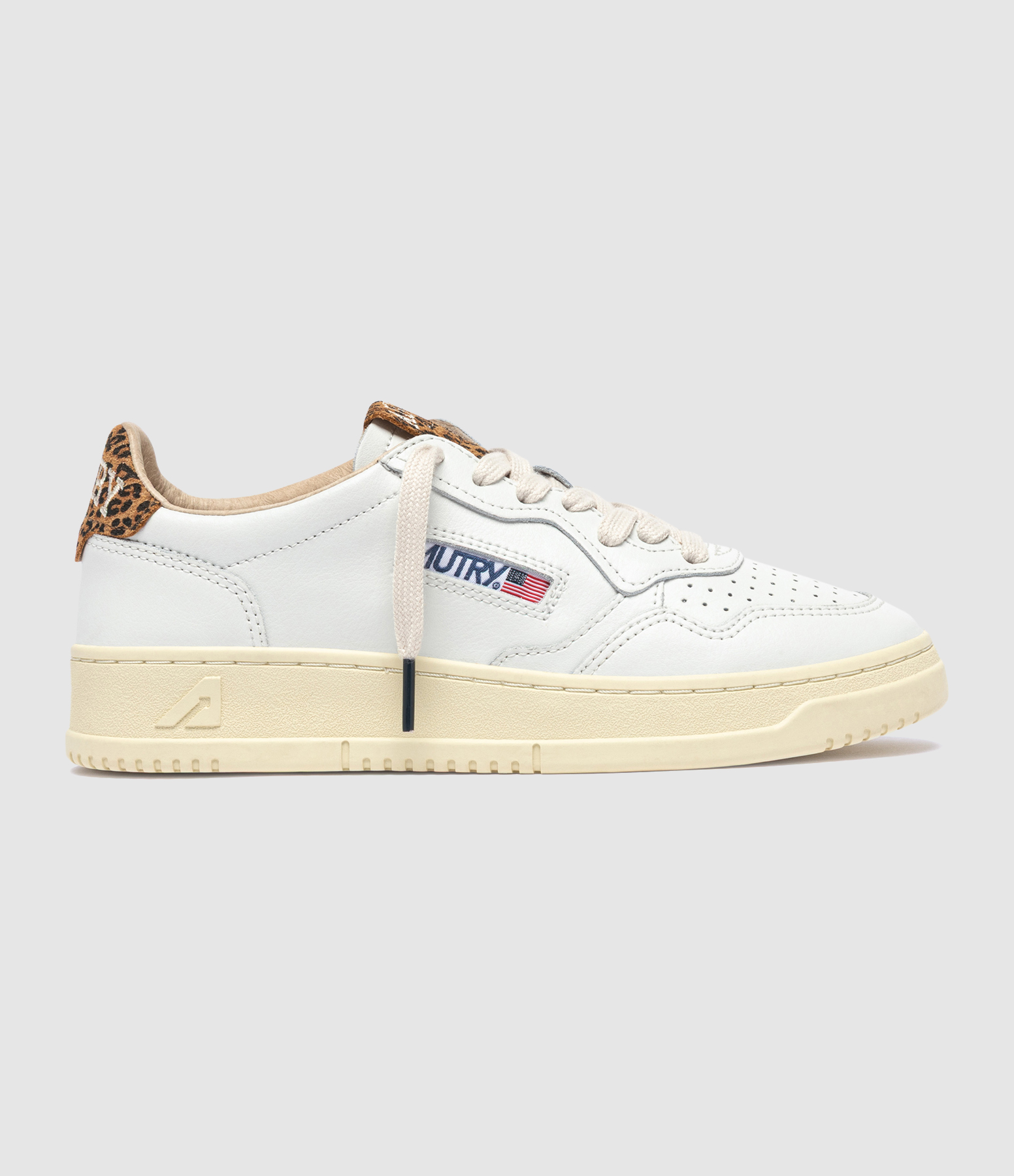 Baskets Medalist Low Lea Suecolleg White Leoprint