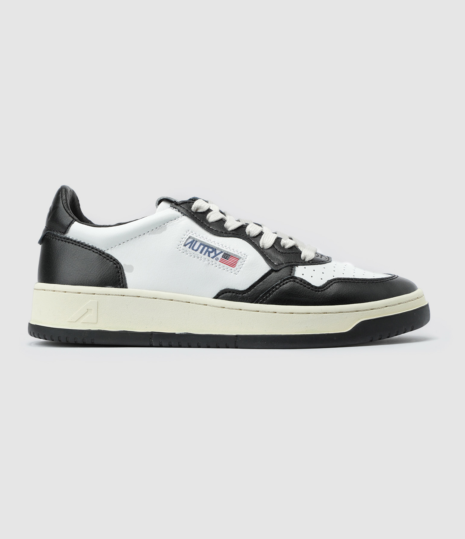 Baskets Medalist Bicolore Cuir Blanc, Noir