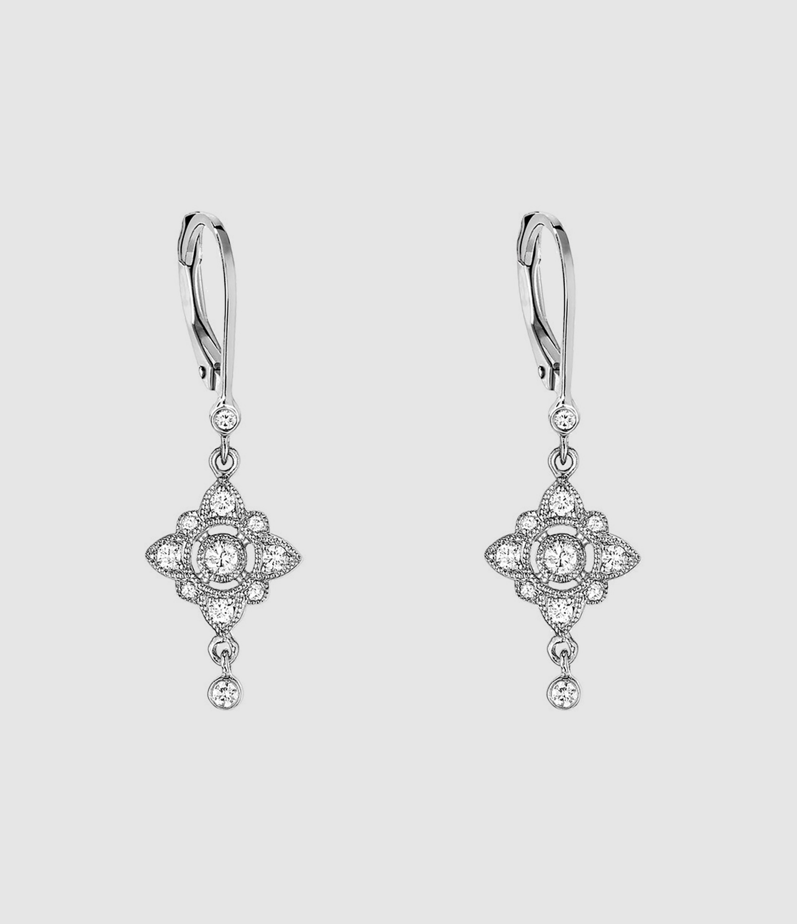 Boucles d'oreilles Dormeuses Fleur Sacrée Diamants Or Noir