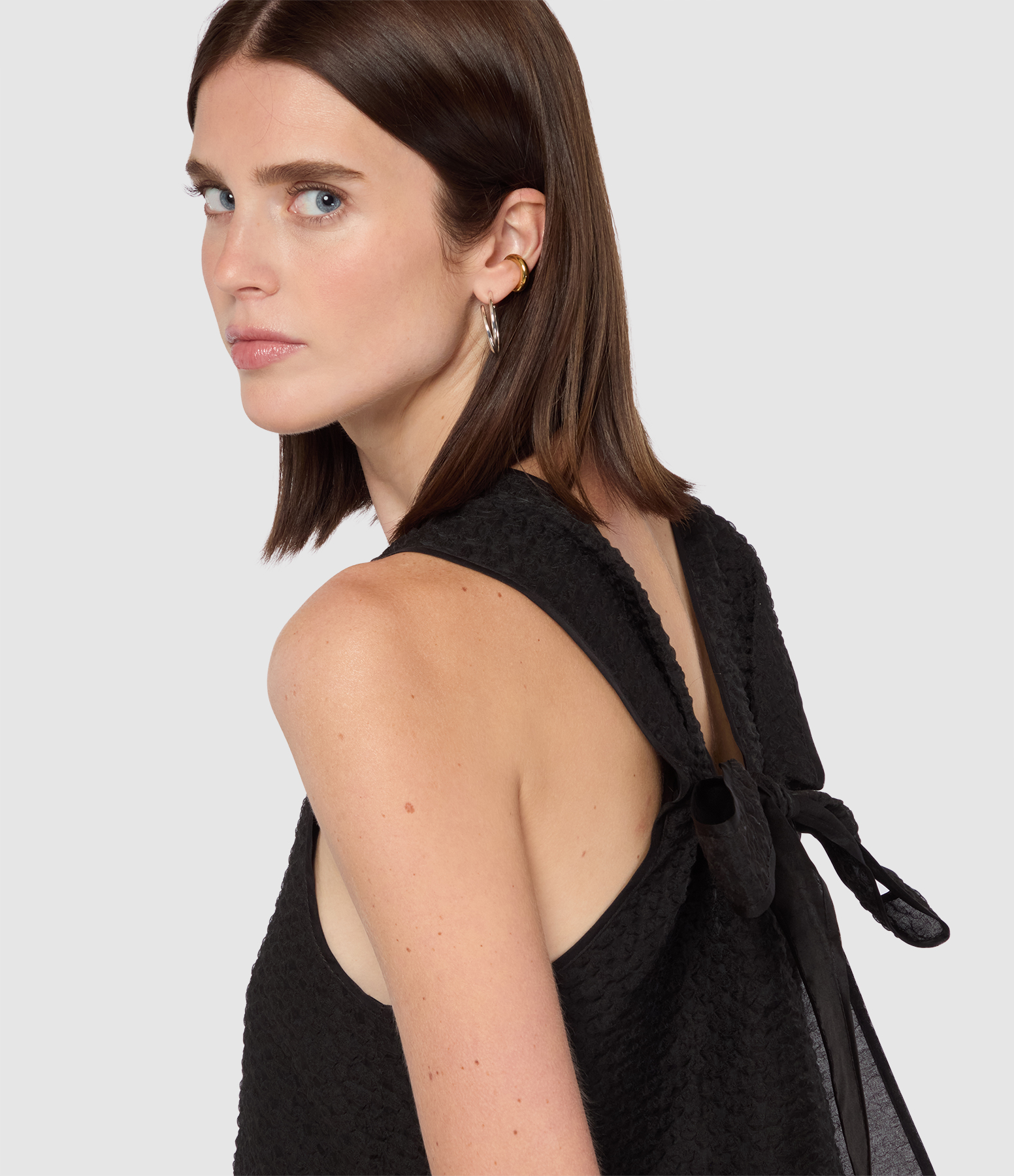 Robe With Back Bow Detail Black