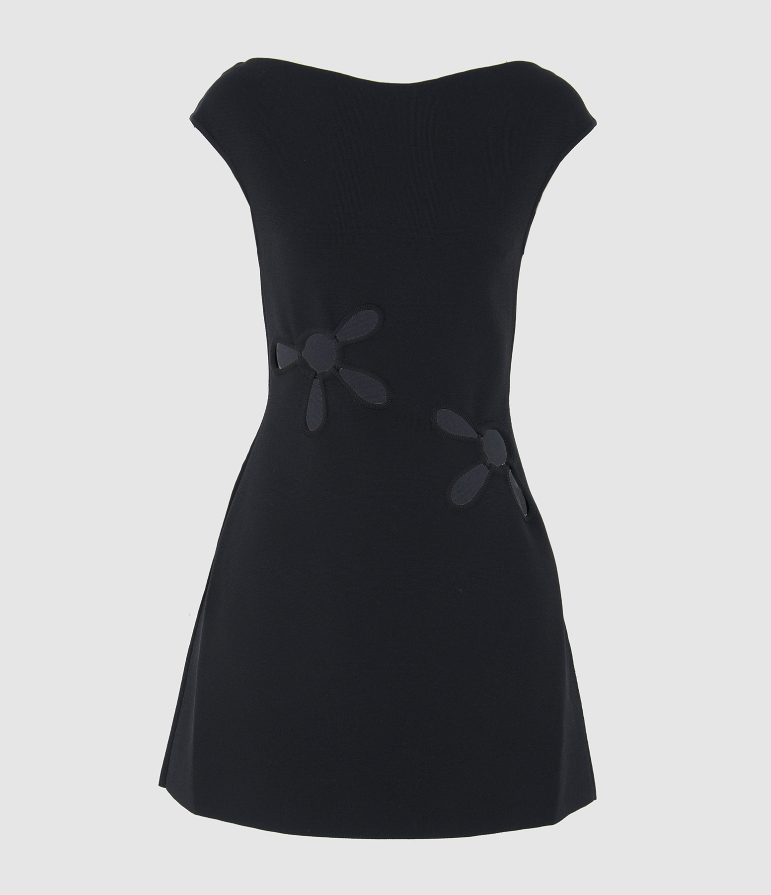 Robe Yudi Black