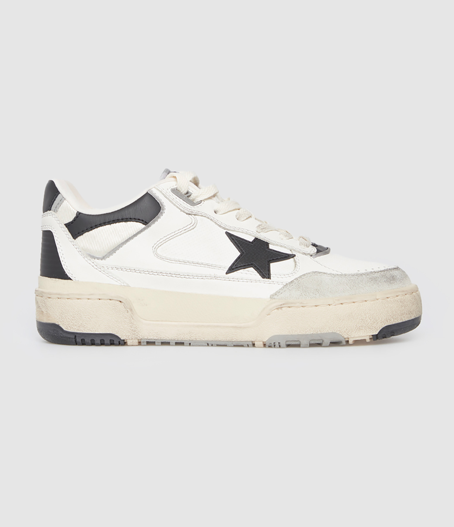 Baskets Forty2 White Black Beige