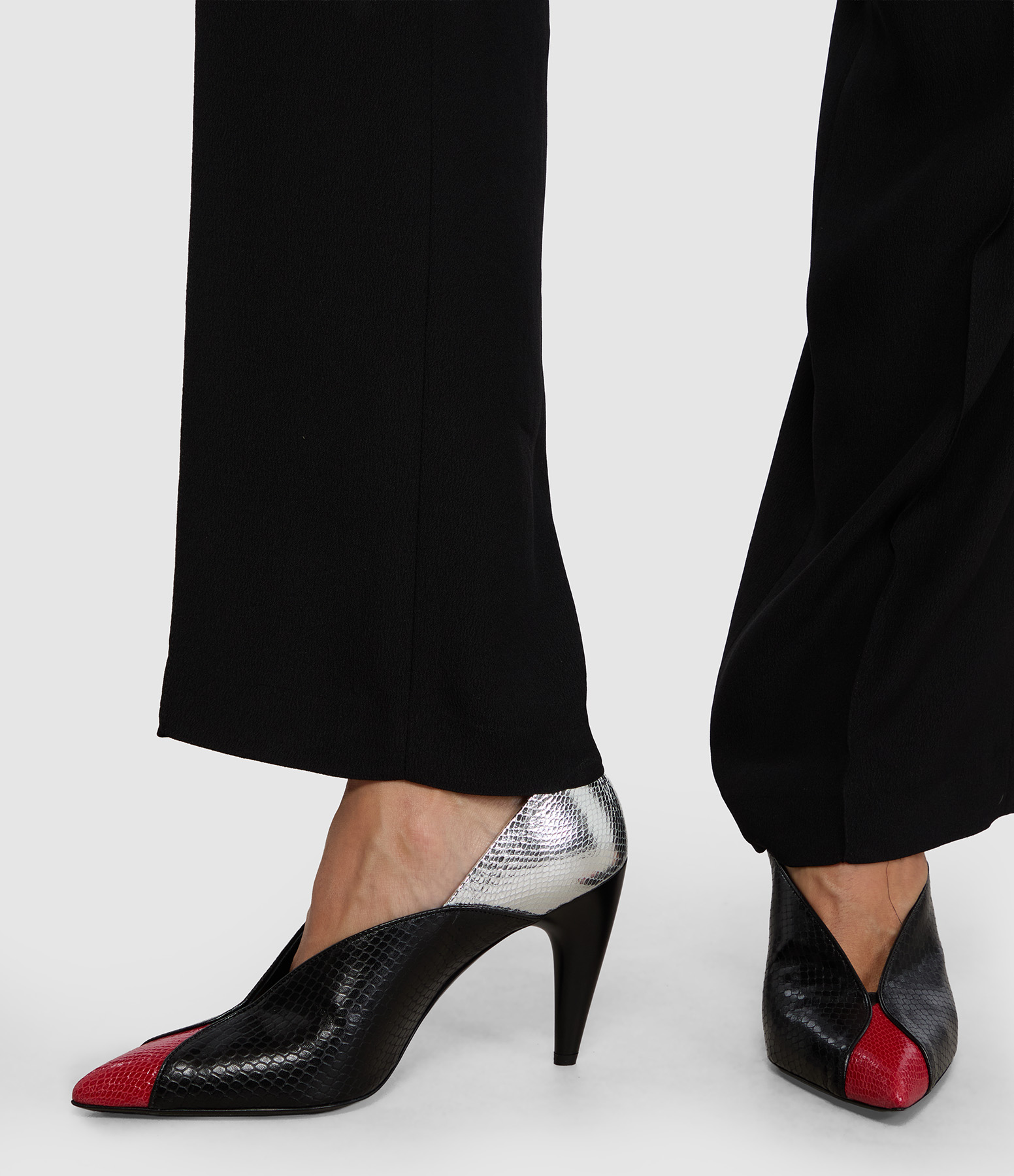 Escarpins Luza Black Scarlet Red, Défilé