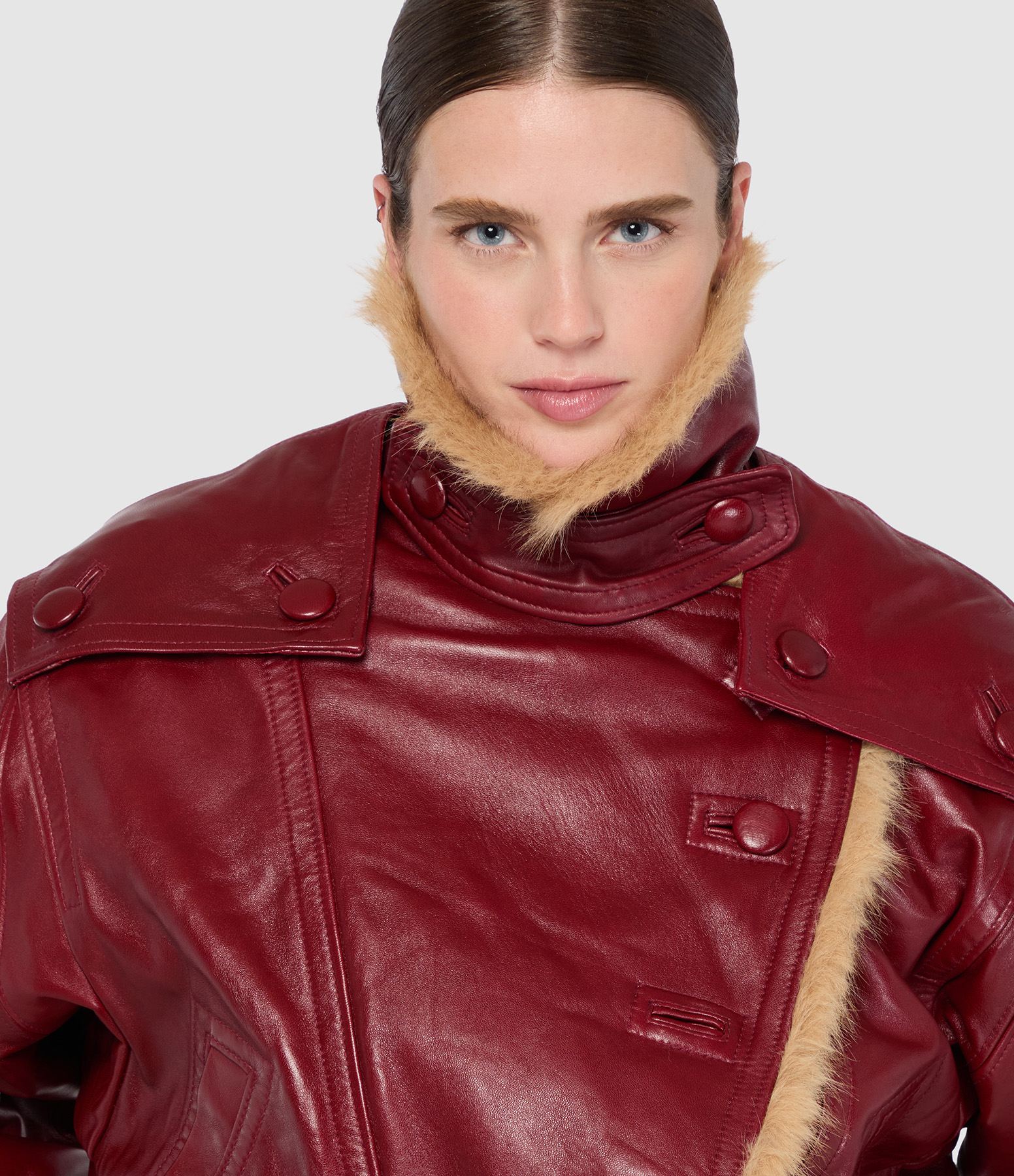 Veste Cuir Valina Deep Red, Défilé