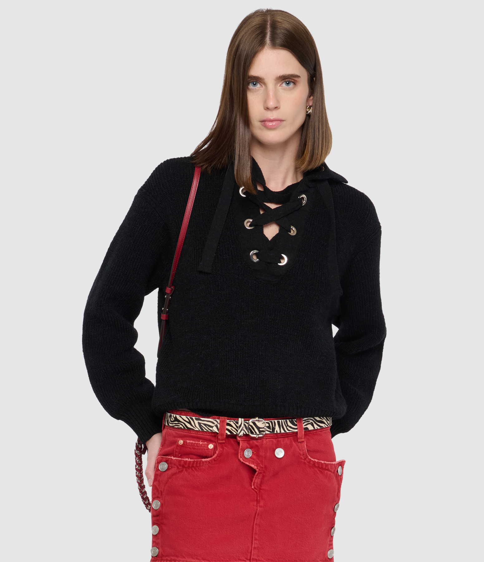 Pull Ydalia Black, Défilé