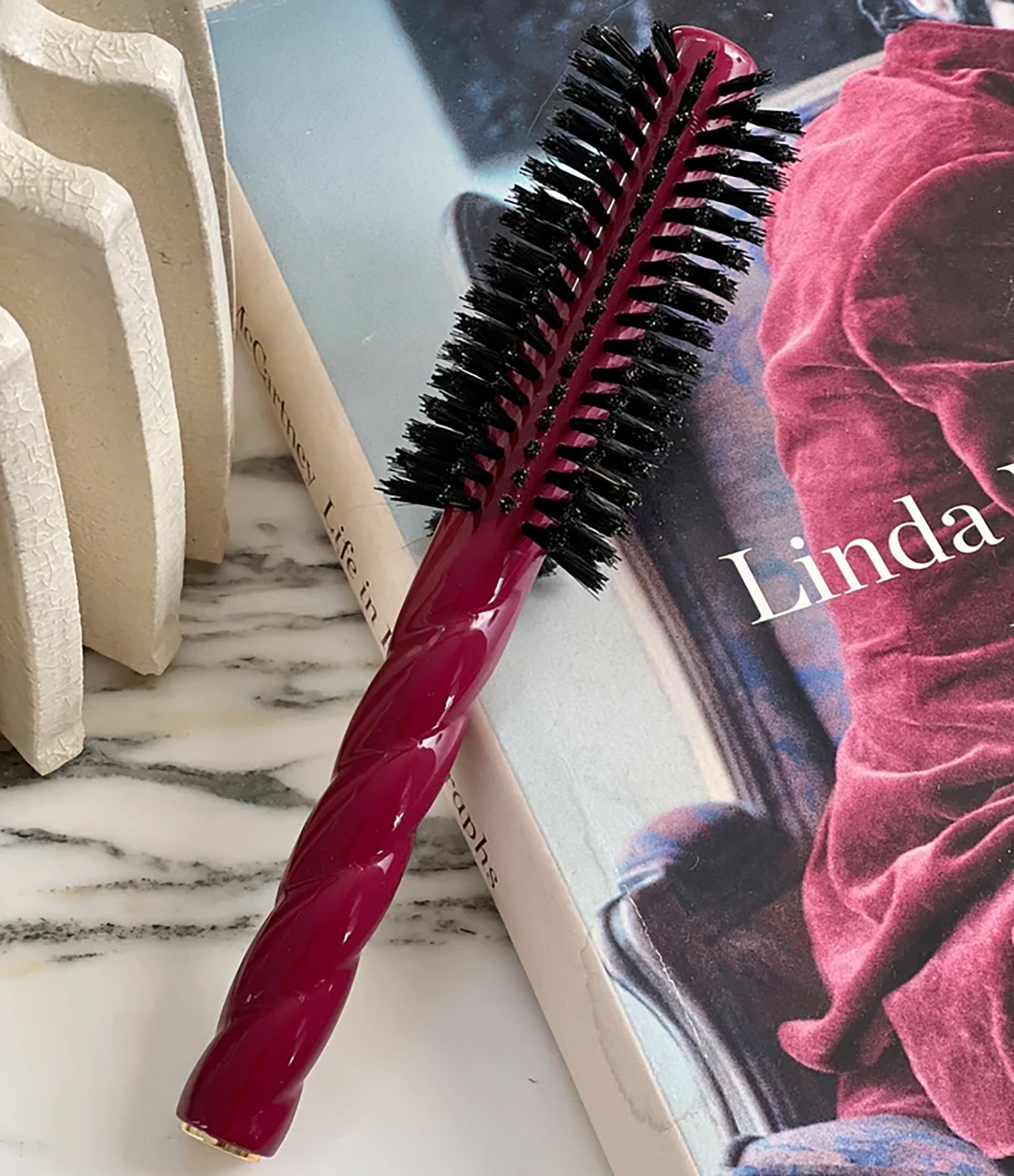 N.05 La Brosse Ronde Brushing Volume & Style Rouge Cerise