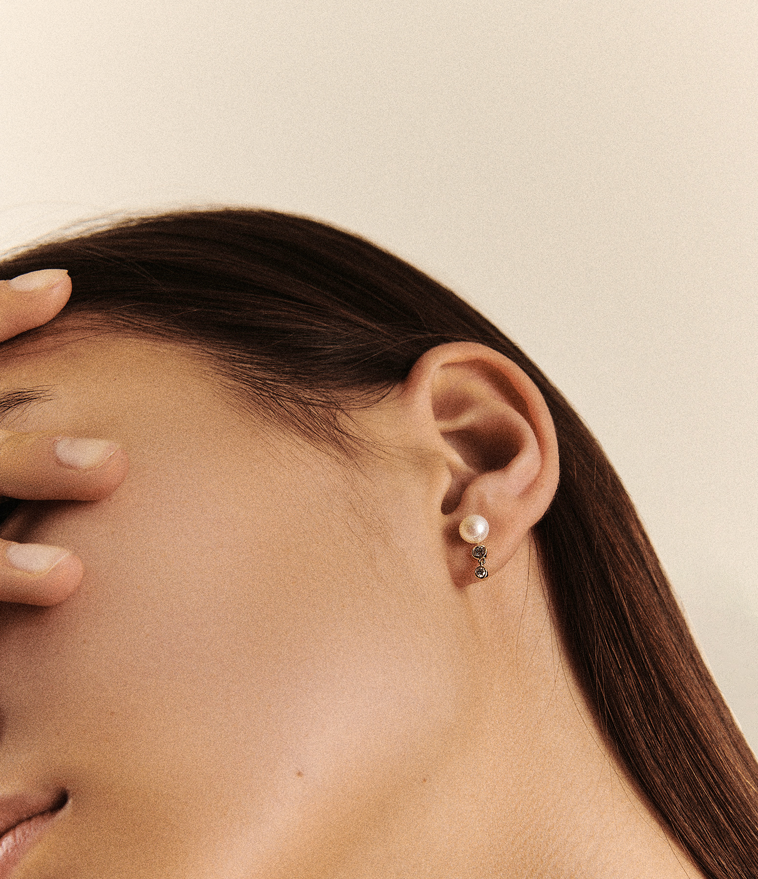 Boucle d'oreille Martha N°1 Perle Blanc (vendue à l'unité)