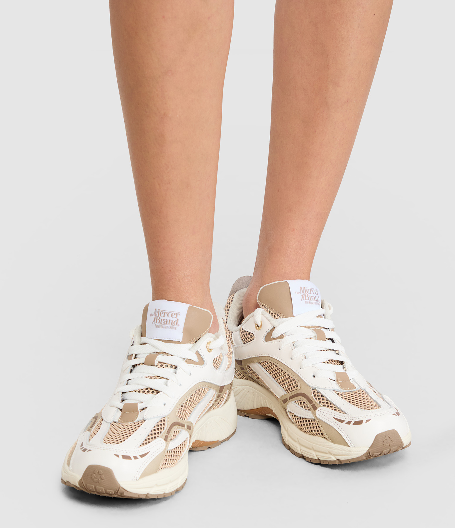 Baskets The Re-Run White Silver Gold