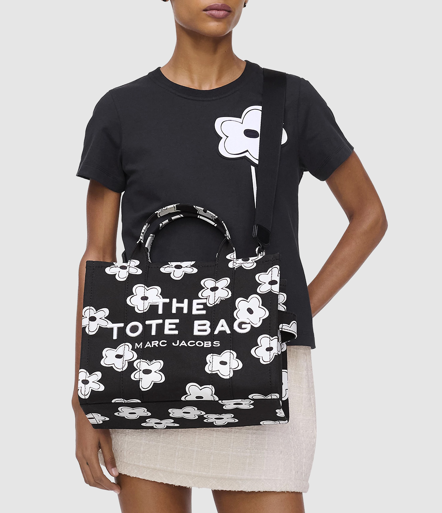 Sac The Medium Tote Black White