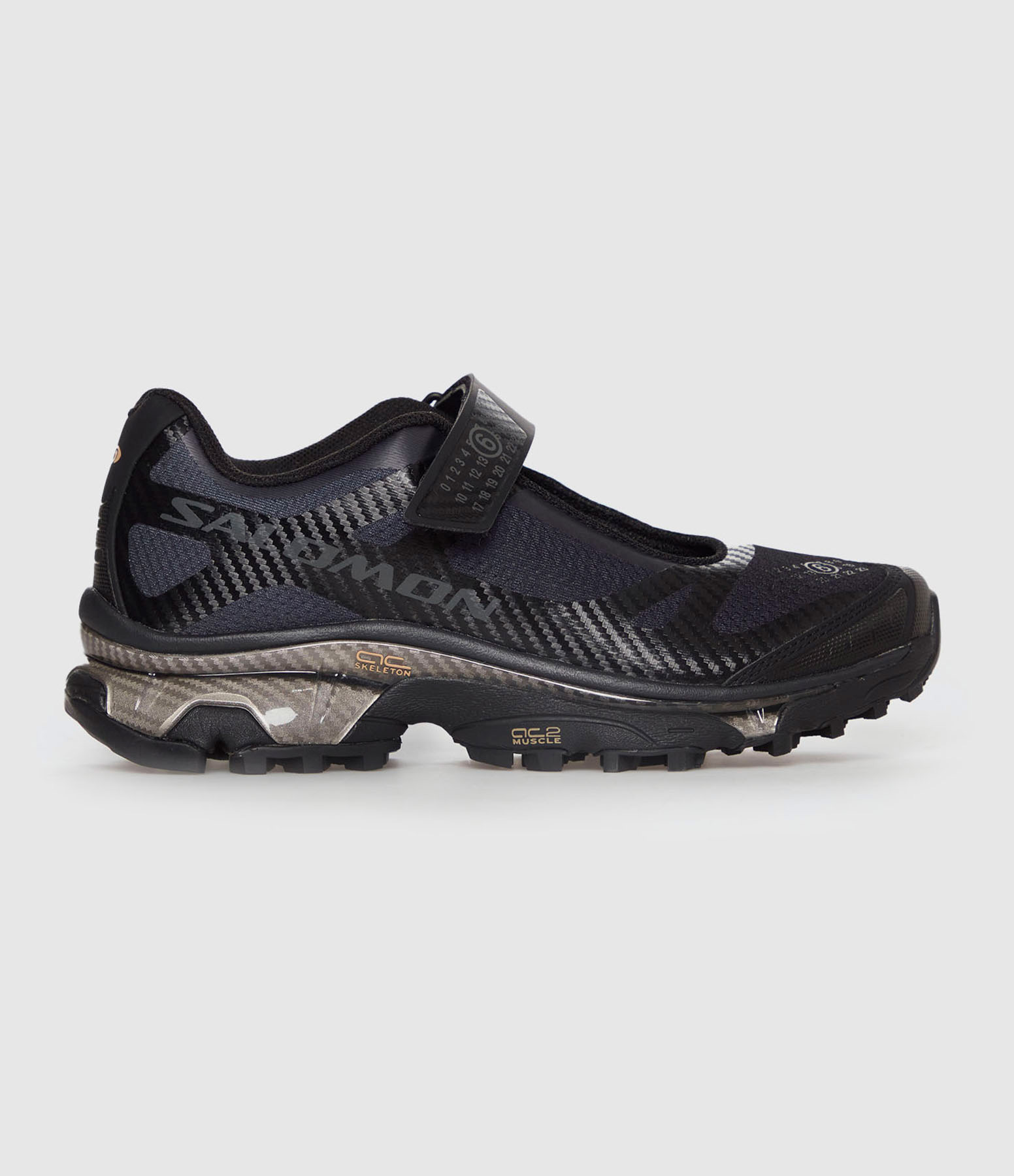 Baskets XT-Mary Noir Soft Clay, Collaboration MM6 x Salomon