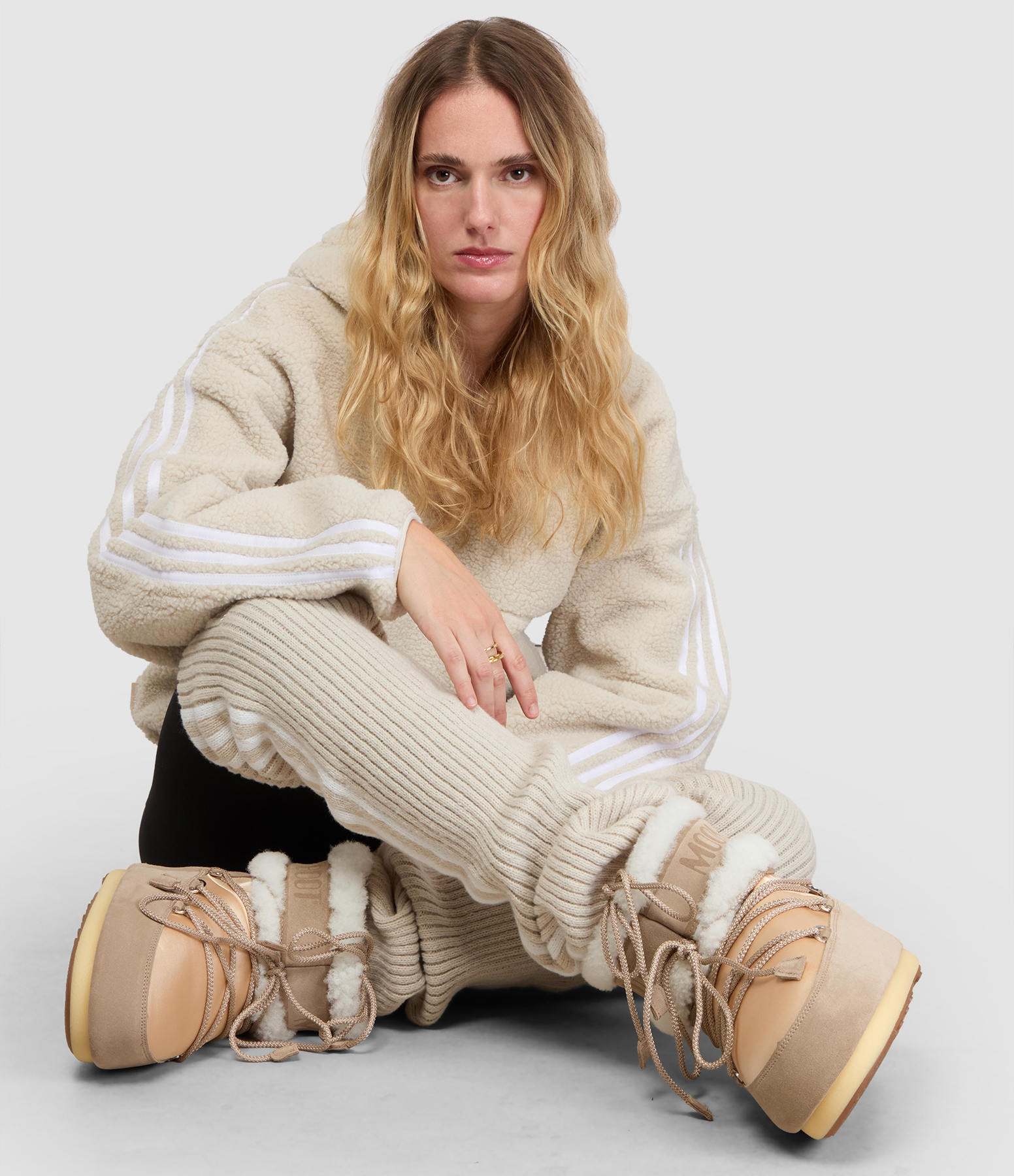 Moon Boot Icon Low Pearly Plus Pale Peach Sand