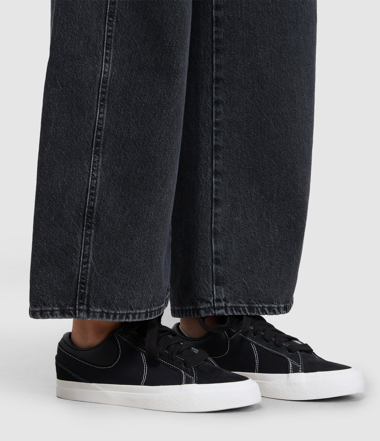 Baskets Blazy Black Sail White