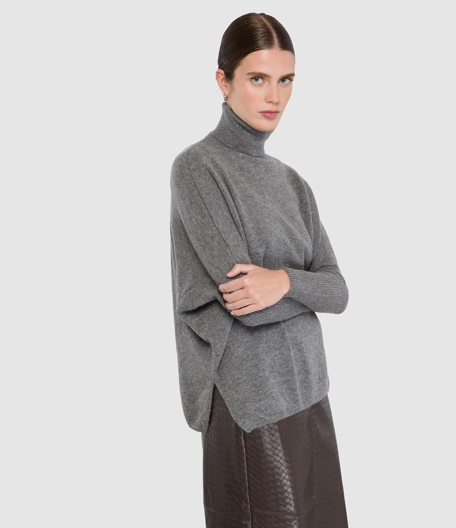 Poncho Margareth Gris Chine Fonce