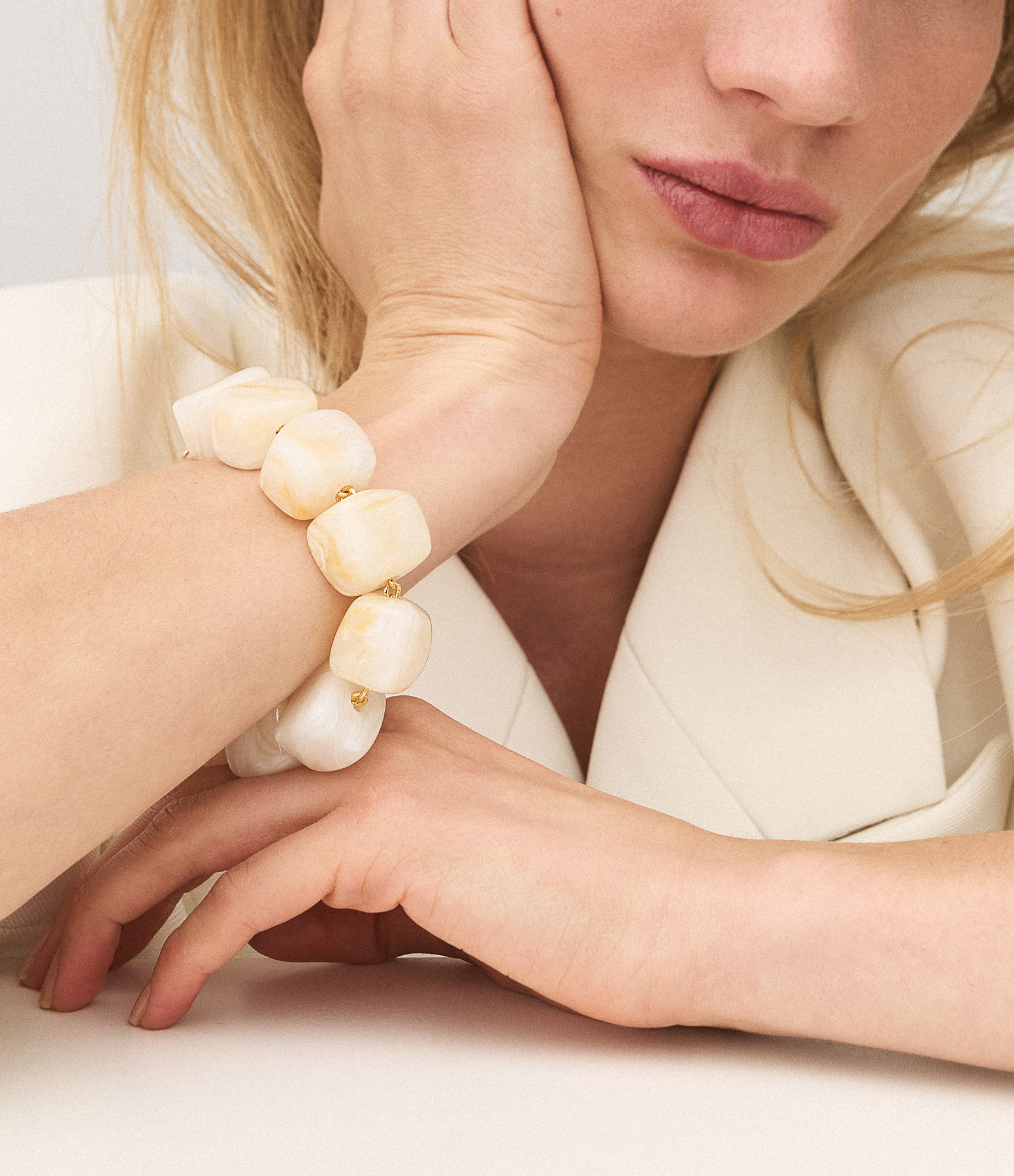 Bracelet Organic Shaped Pearl Marble