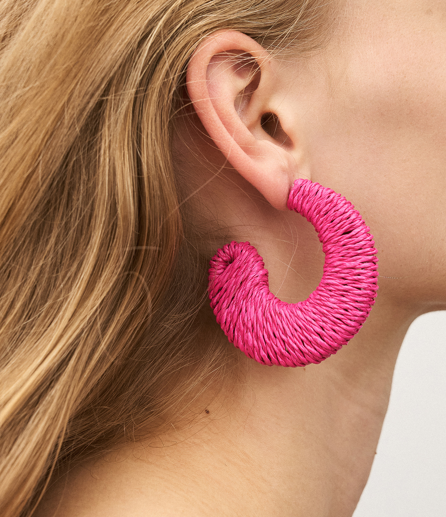 Boucles d'oreilles Big Moon Raffia Fuchsia