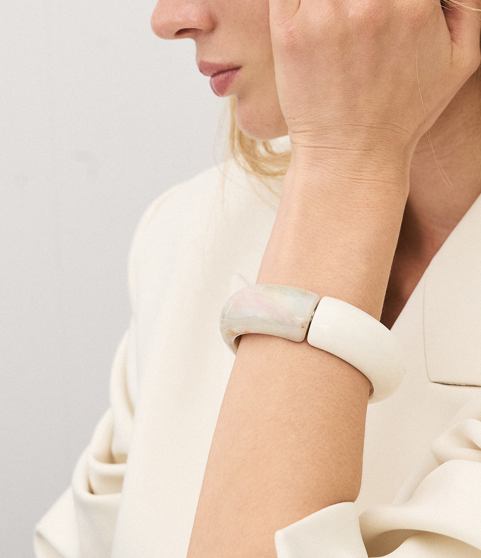 Bracelet 2 Colors Off White Beige Multi