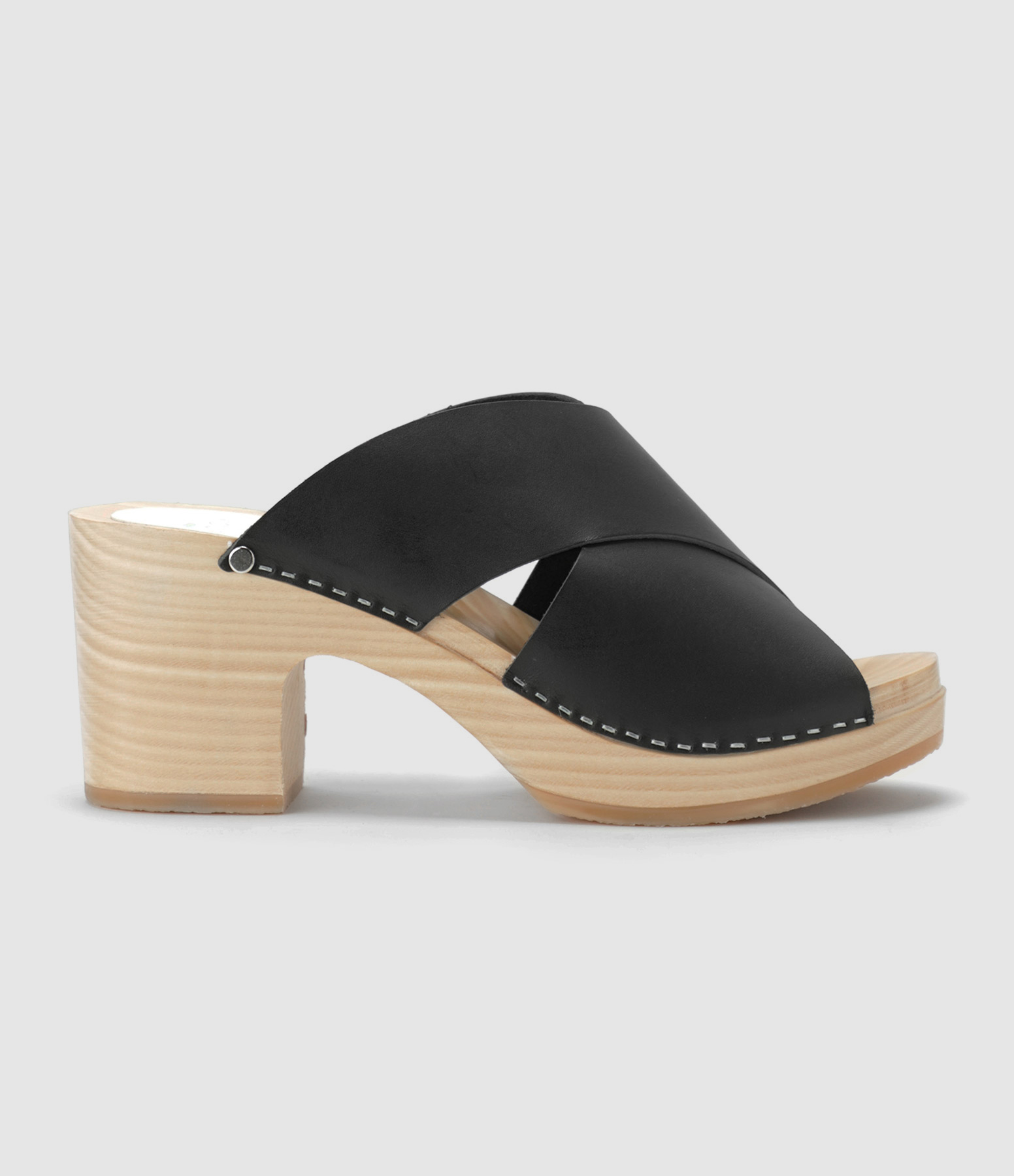 Sabots Yzis Bois Cuir Noir