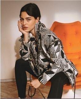 GRAPHIC CHIC